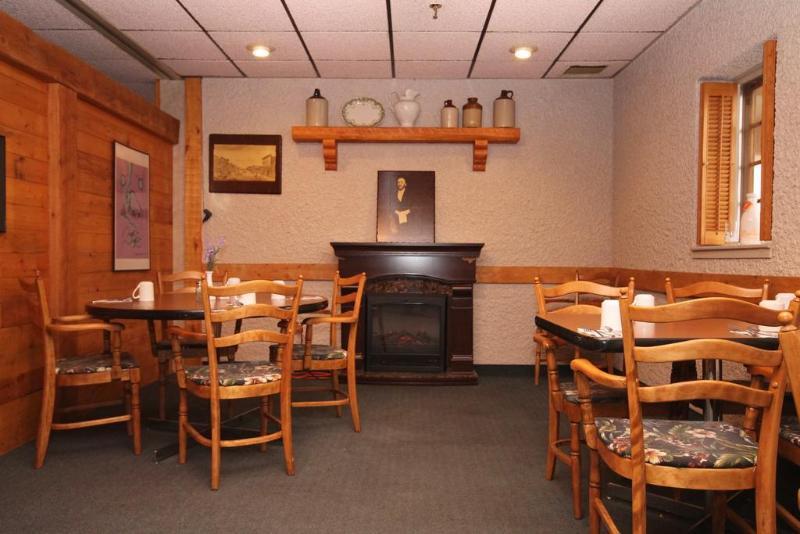 Howard Johnson By Wyndham Portage La Prairie Exteriör bild
